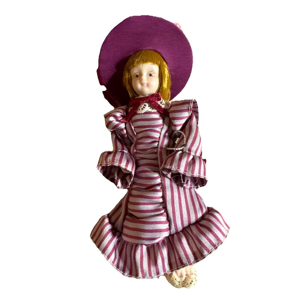 Margaret: Of The 12 Gibson Girl Dolls. The Danbury Mint - 1984. Taiwan No Box
